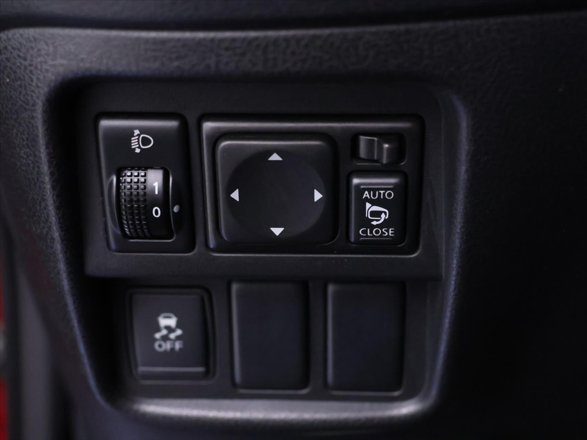 Nissan Juke SUV 1,6 l 140 kw