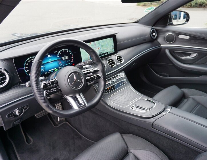 Mercedes-Benz Třídy E Sedan / Limuzína 3,0 l 320 kw