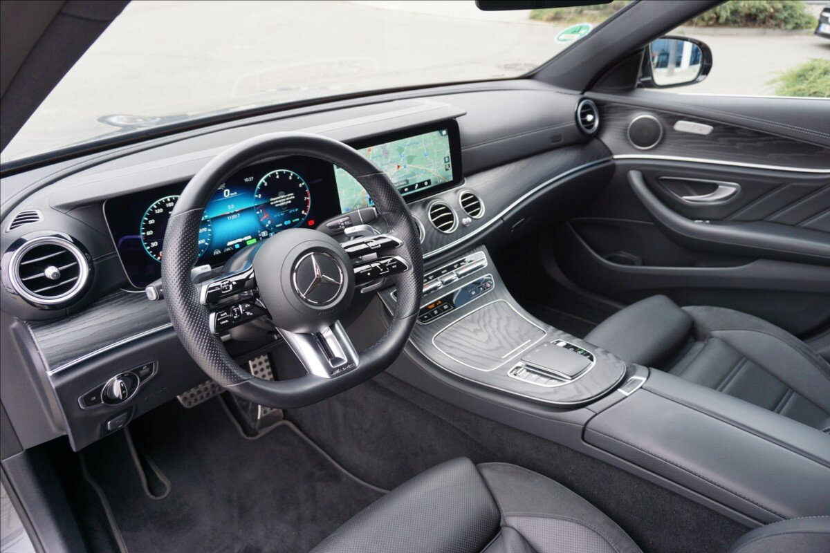 Mercedes-Benz Třídy E Sedan / Limuzína 3,0 l 320 kw