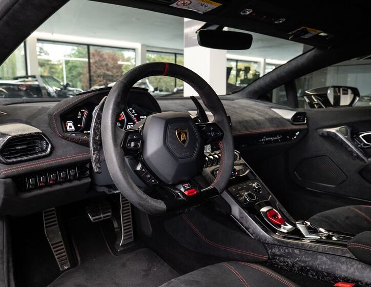 Lamborghini Huracán 5