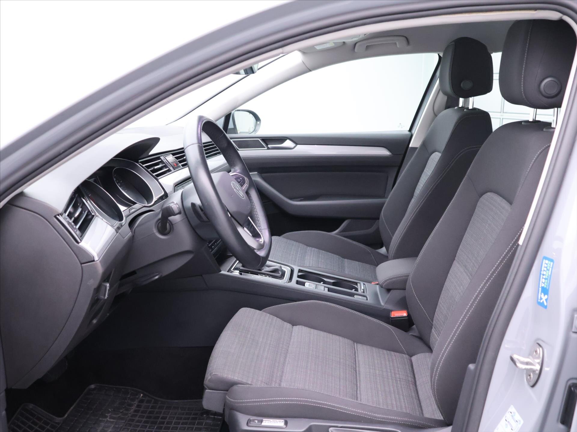 Volkswagen Passat Sedan / Limuzína 1,5 l 110 kw