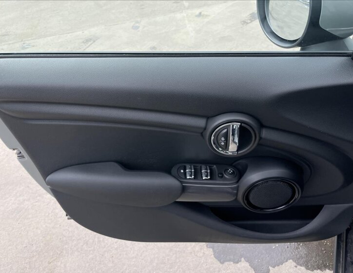 Mini Cooper Hatchback 1,5 l 100 kw