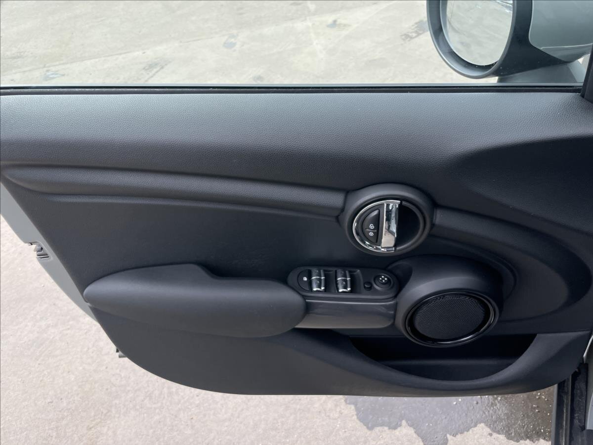 Mini Cooper Hatchback 1,5 l 100 kw