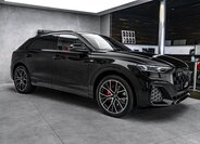 Audi Q8 SUV / Terénní 3,0 l 210 kw