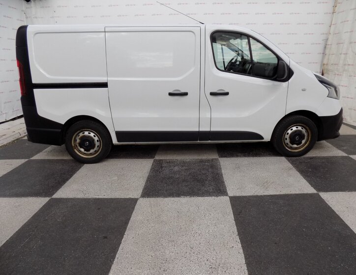 Renault Trafic 6
