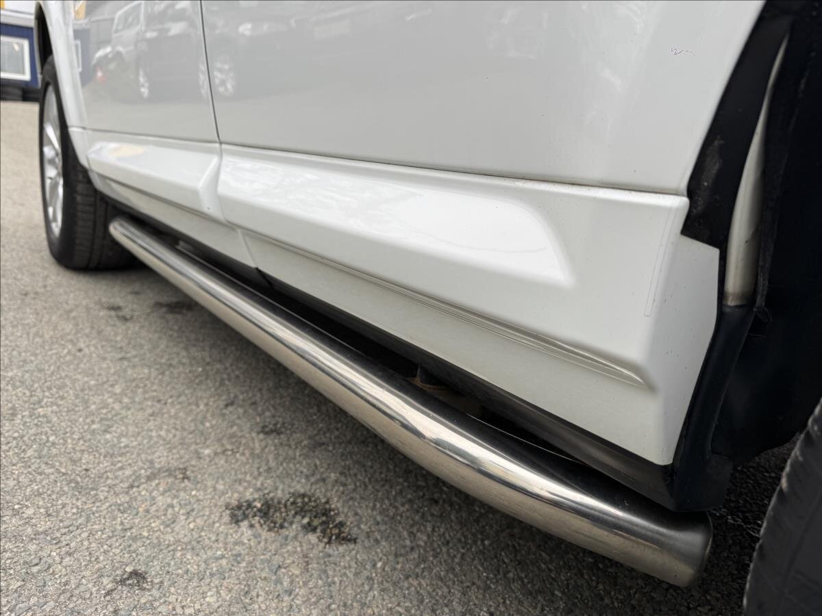 Land Rover Freelander SUV 2,2 l 140 kw