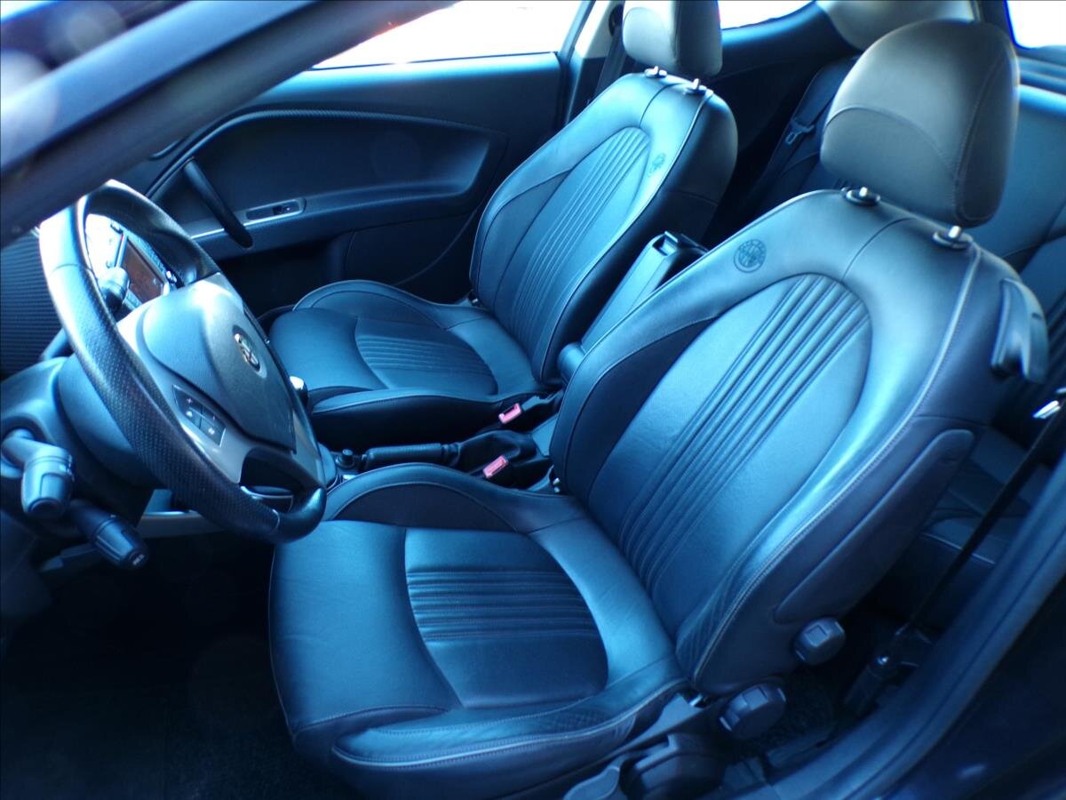 Alfa Romeo MiTo Hatchback 1,6 l 88 kw