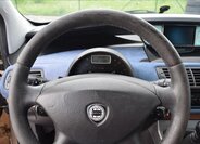 Lancia Phedra MPV 2,2 l 94 kw