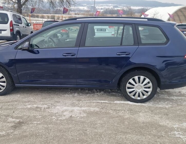 Volkswagen Golf Kombi 1,6 l 81 kw