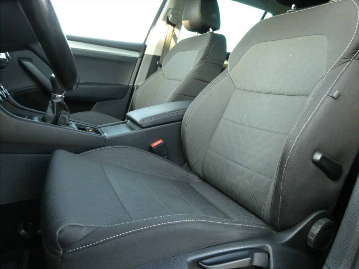 Škoda Superb Kombi 2,0 l 110 kw