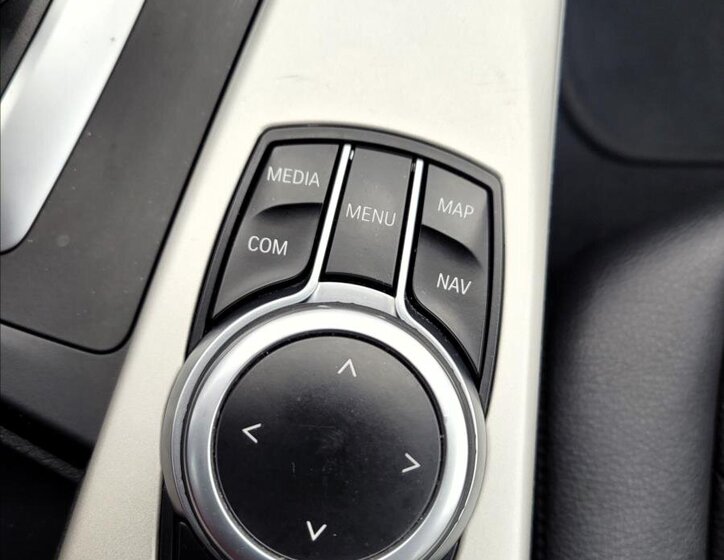 BMW Řada 3 Kombi 2,0 l 100 kw