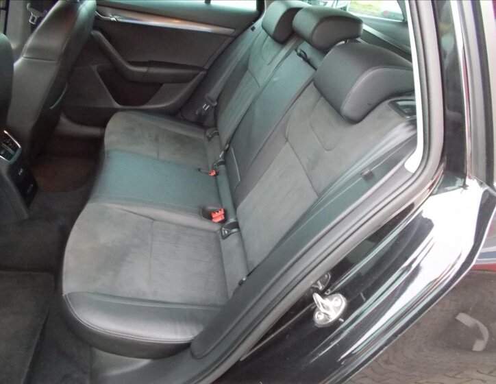 Škoda Octavia 14