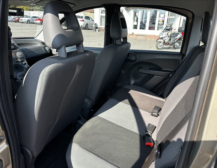 Fiat Panda Hatchback 1,1 l 40 kw