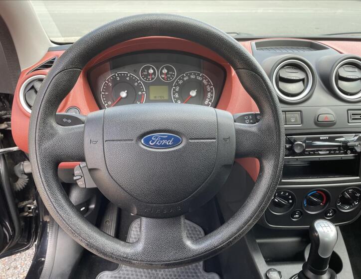 Ford Fiesta 10