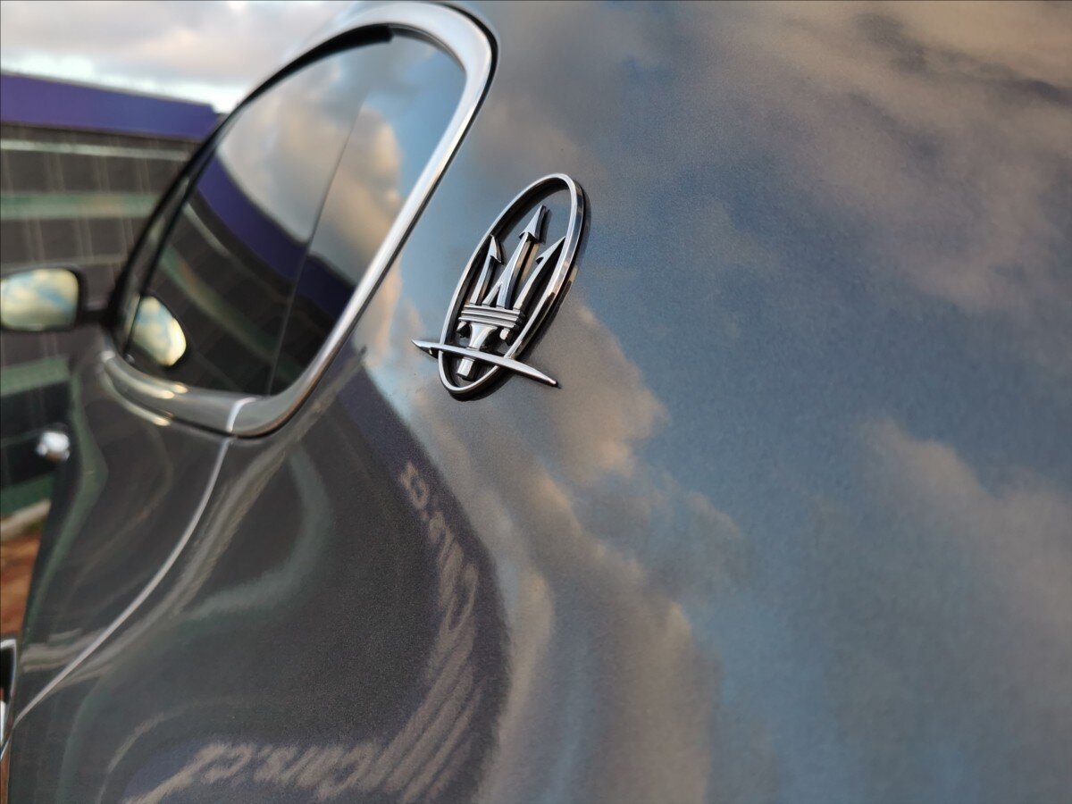 Maserati Quattroporte Sedan / Limuzína 3,0 l 202 kw