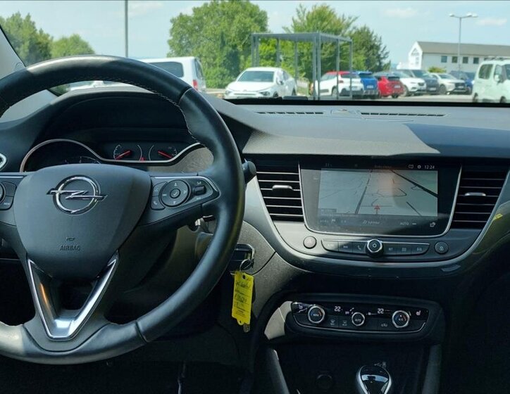 Opel Crossland CUV 1,2 l 96 kw