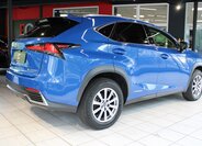 Lexus NX 300h 6