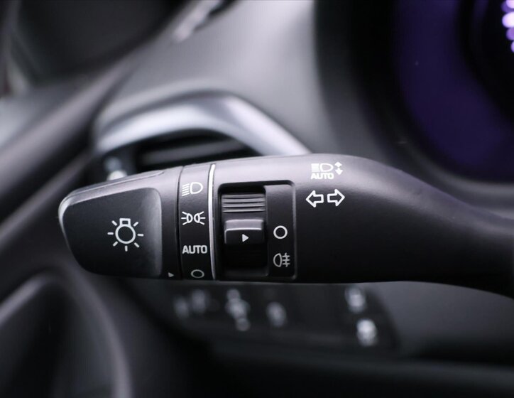 Hyundai i30 Kombi 998,0 88 kw