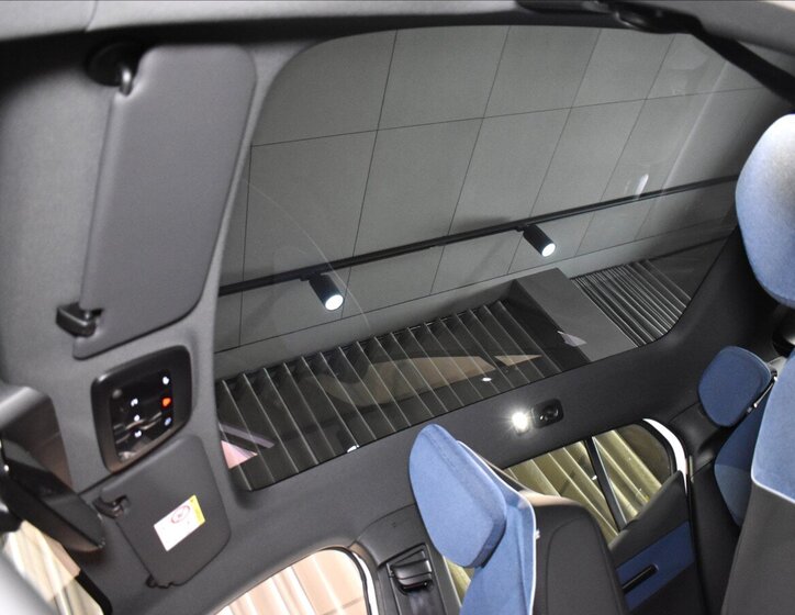 Volvo EX30 SUV / Terénní 0,0 200 kw