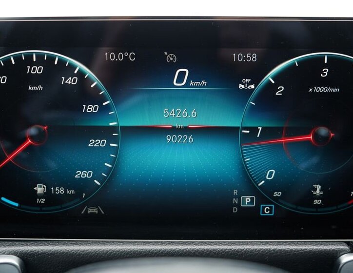 Mercedes-Benz GLB SUV / Terénní 2,0 l 110 kw