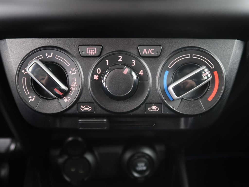 Suzuki Swift Hatchback 1,2 l 66 kw