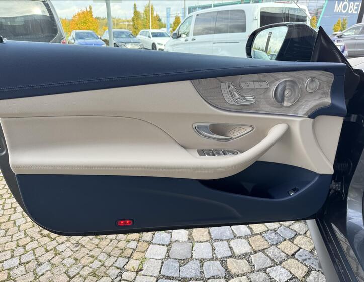 Mercedes-Benz Třídy E 4