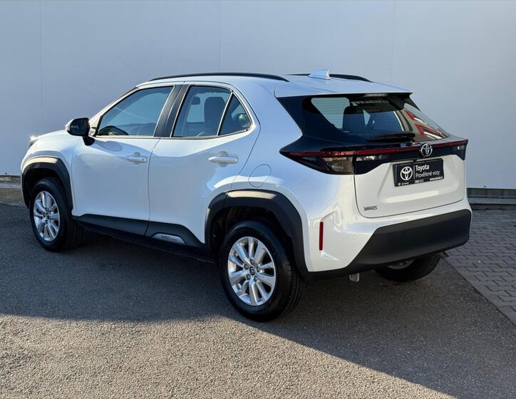 Toyota Yaris Cross 4