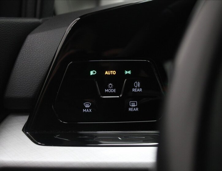 Volkswagen Golf Kombi 1,5 l 96 kw