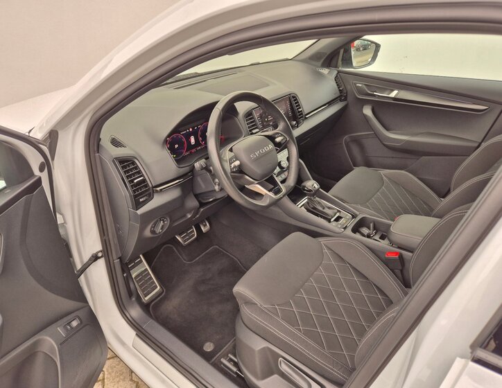 Škoda Karoq SUV / Terénní 1,5 l 110 kw