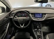 Opel Grandland X SUV 1,2 l 96 kw