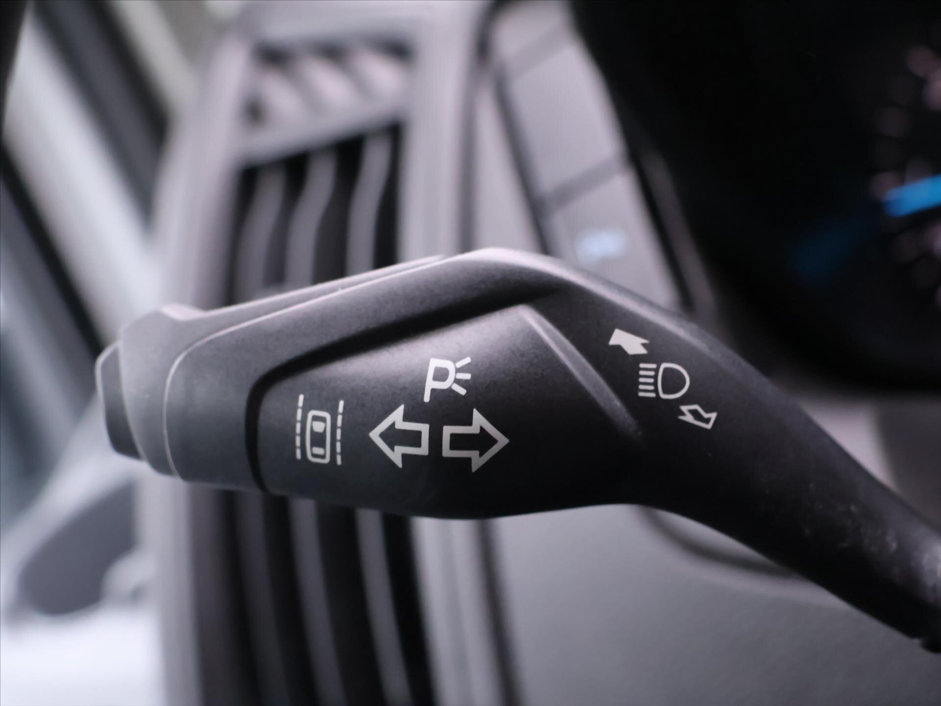 Ford Transit Skříň 2,0 l 125 kw