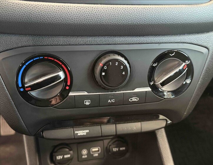 Hyundai i20 Hatchback 1,4 l 73 kw