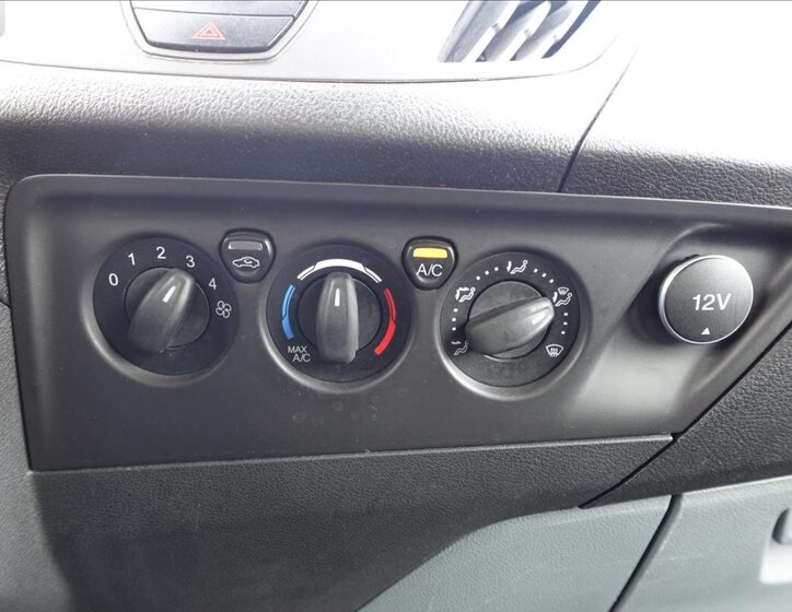Ford Transit Custom Ostatní 2,0 l 77 kw