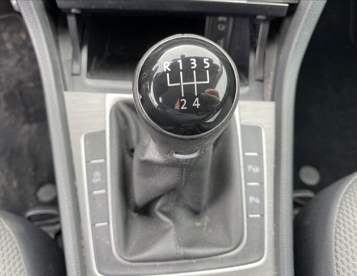 Volkswagen Golf Hatchback 1,6 l 77 kw