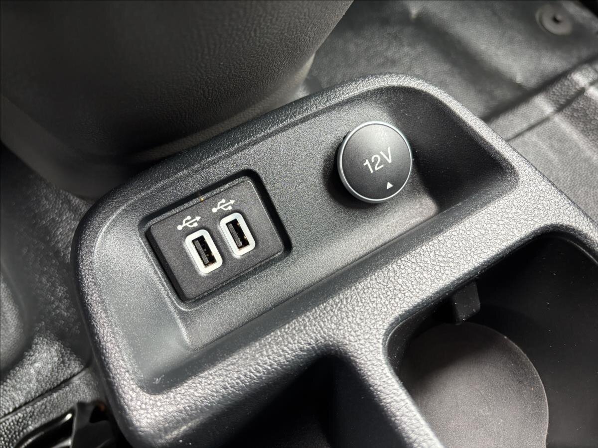 Ford Transit Connect Skříň 1,5 l 88 kw