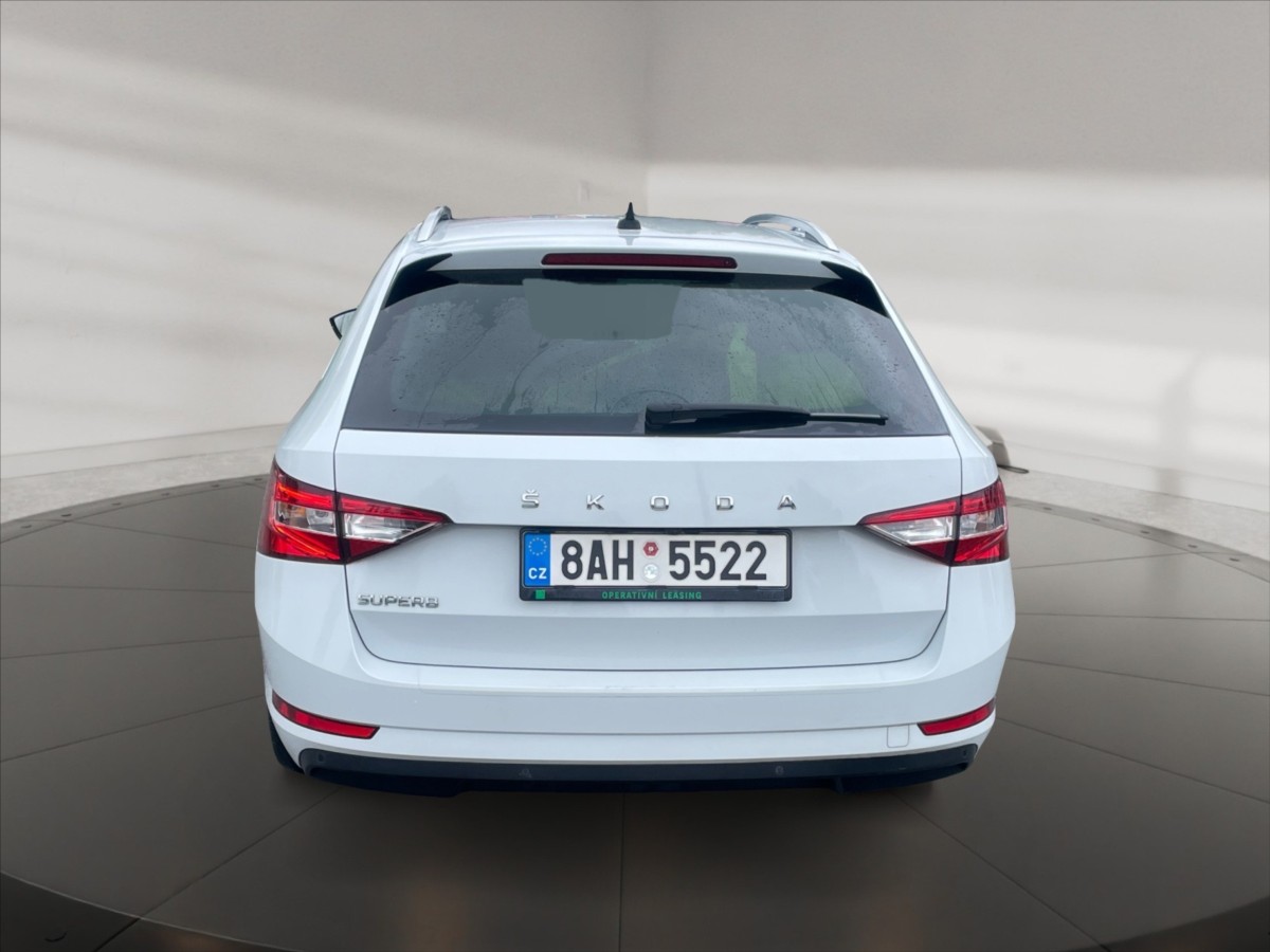 Škoda Superb