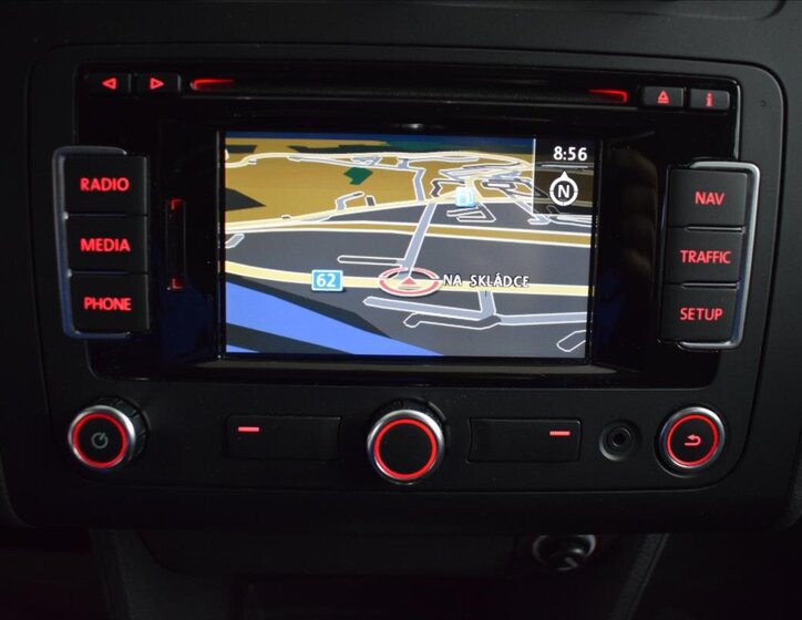 Volkswagen Touran MPV 1,6 l 77 kw