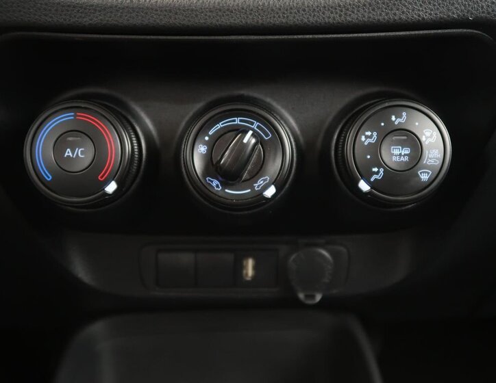 Toyota Aygo Hatchback 998,0 53 kw