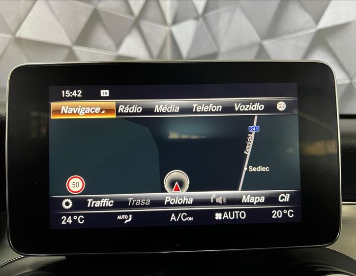 Mercedes-Benz GLC 17