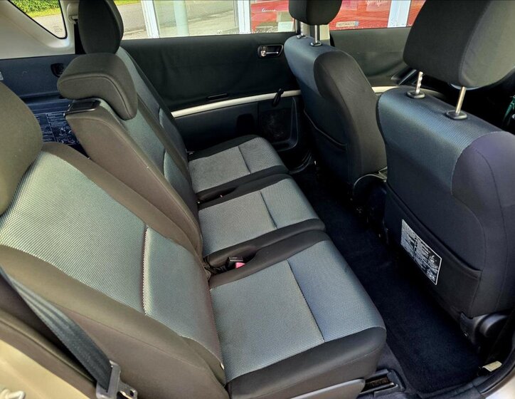 Toyota Corolla Verso 14