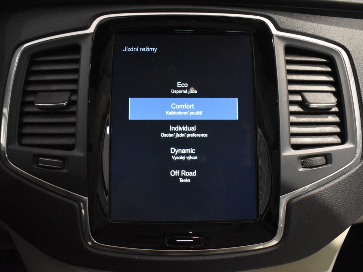 Volvo XC90 SUV 2,0 l 173 kw