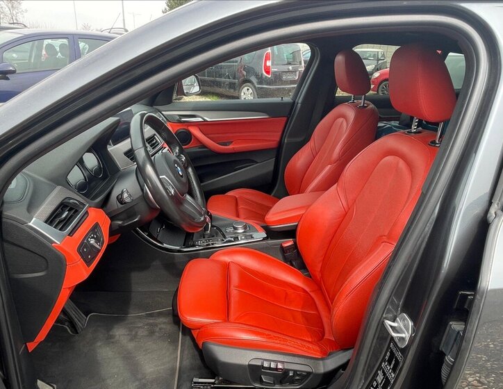 BMW X2 SUV / Terénní 2,0 l 140 kw