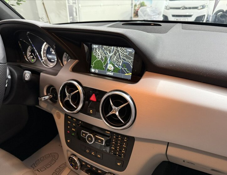 Mercedes-Benz GLK 19