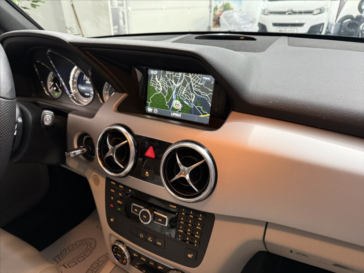 Mercedes-Benz GLK