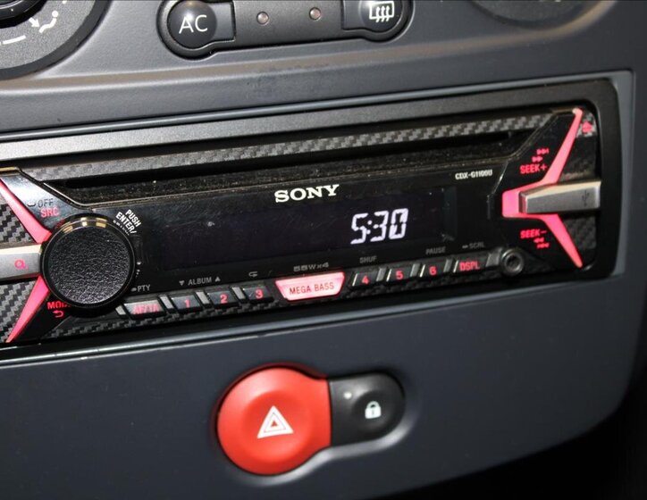 Renault Clio Hatchback 1,1 l 55 kw