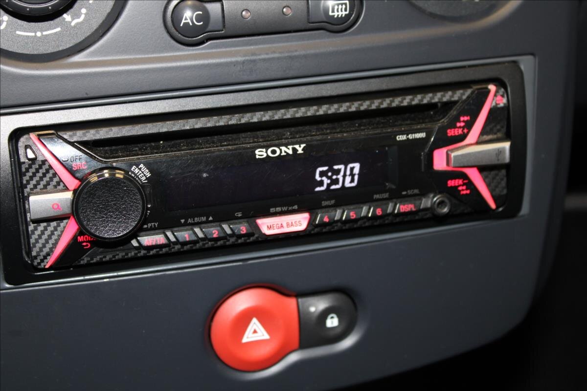 Renault Clio Hatchback 1,1 l 55 kw