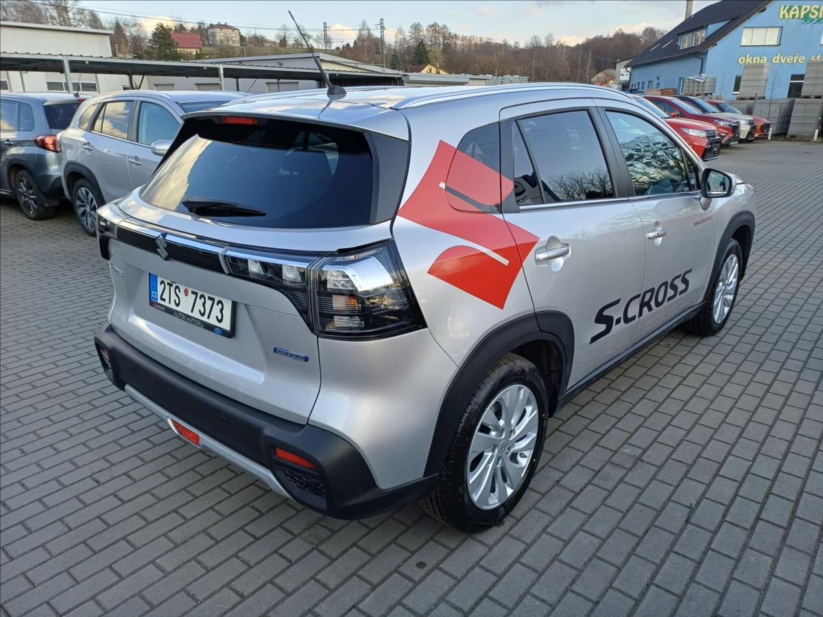 Suzuki S-Cross SUV / Terénní 1,4 l 81 kw