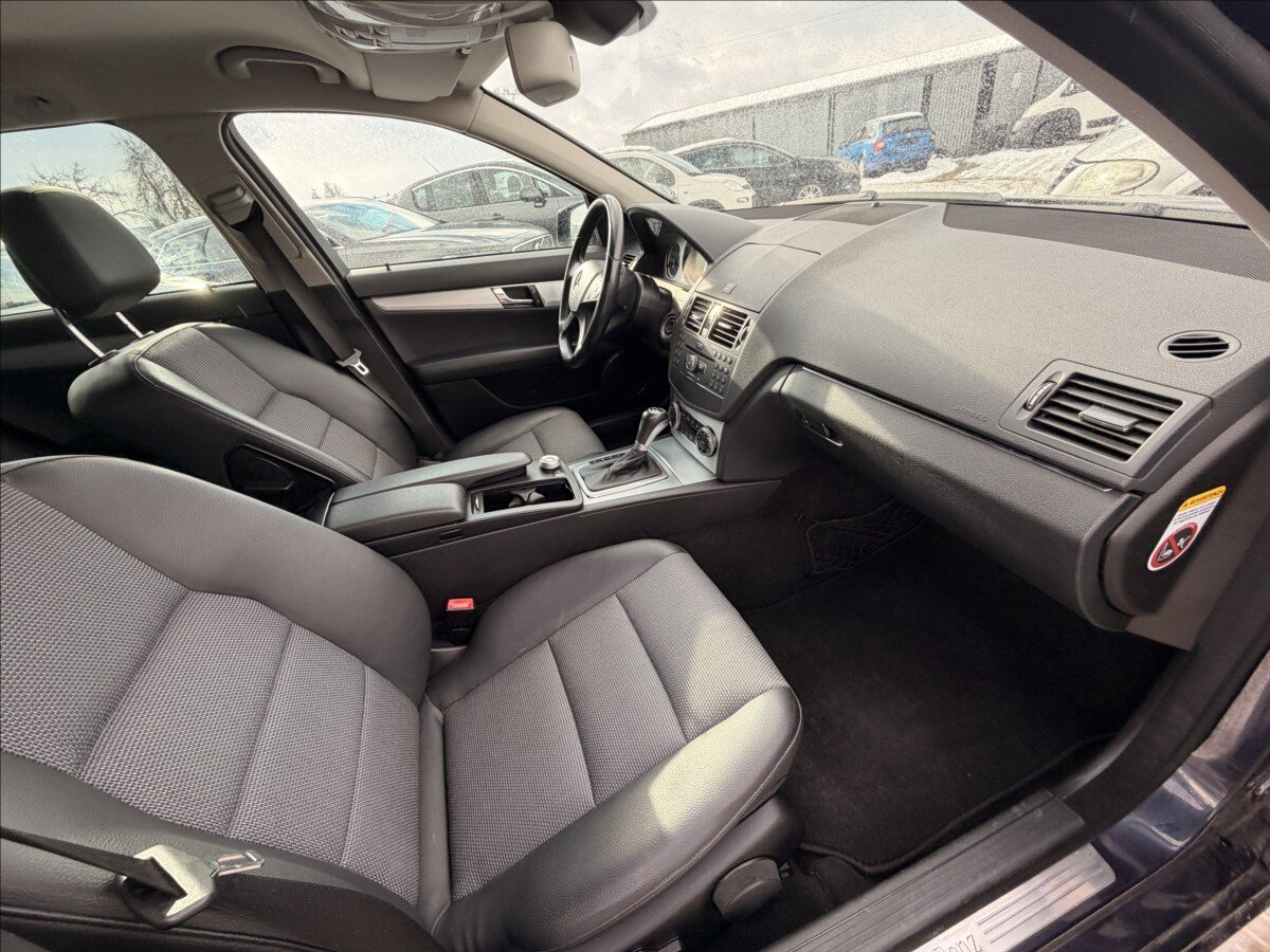 Mercedes-Benz Třídy C Kombi 2,1 l 125 kw