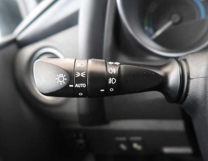 Toyota Auris Kombi 1,8 l 73 kw