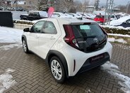Toyota Aygo Hatchback 998,0 53 kw